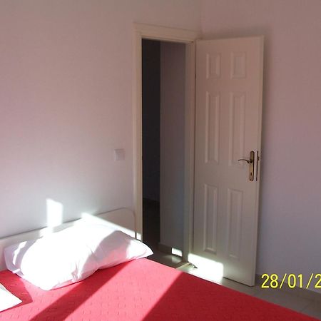 Apartments Perdijic Nemira Omiš Exterior foto