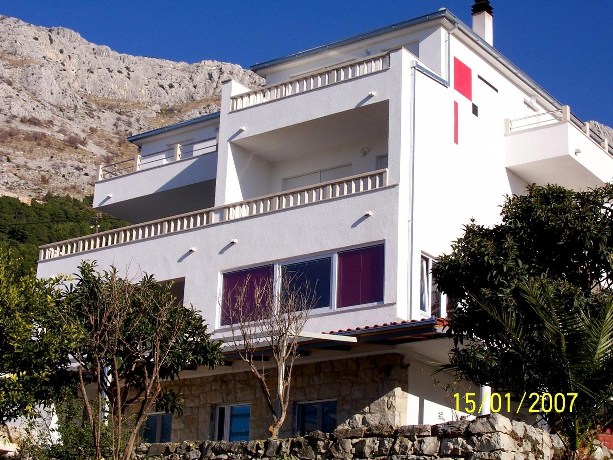 Apartments Perdijic Nemira Omiš Exterior foto