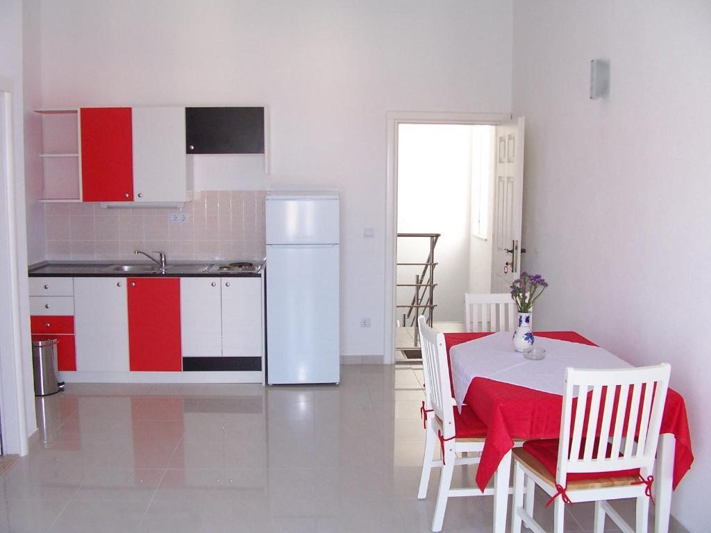 Apartments Perdijic Nemira Omiš Cameră foto